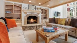 Linksview Chalet South