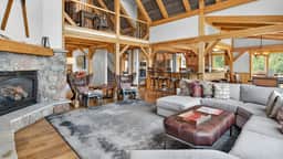 Moose Tracks Lodge