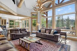 Mountain Bear Lodge