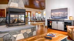 Apex Lodge South