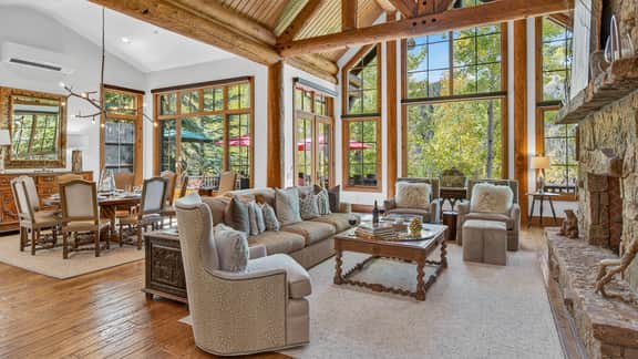 Bearberry Lodge