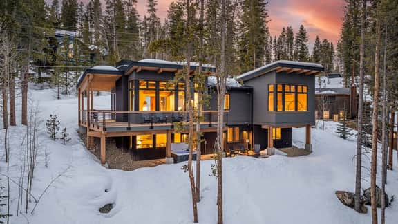 Blue Valley Chalet