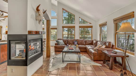 Quicksilver Lodge