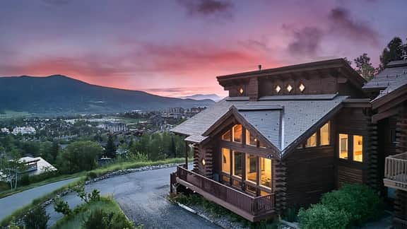 Watchtower Chalet