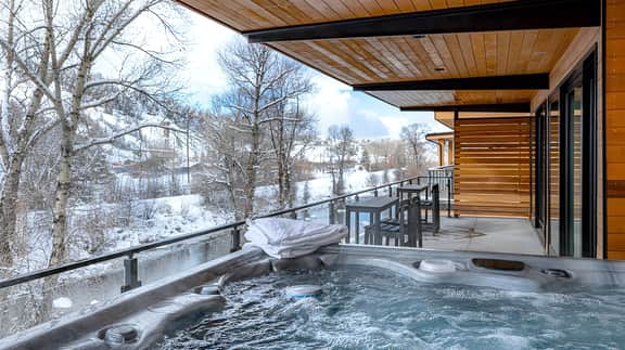 Triple 3 Lodge